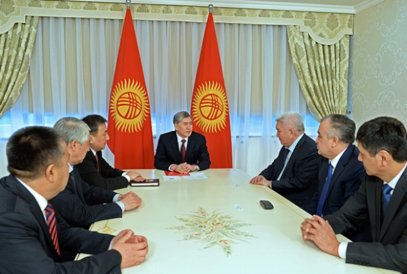 «اپوزیسیون سیستماتیک»؛ ترفند رئیس جمهوری قرقیزستان برای ماندن در قدرت