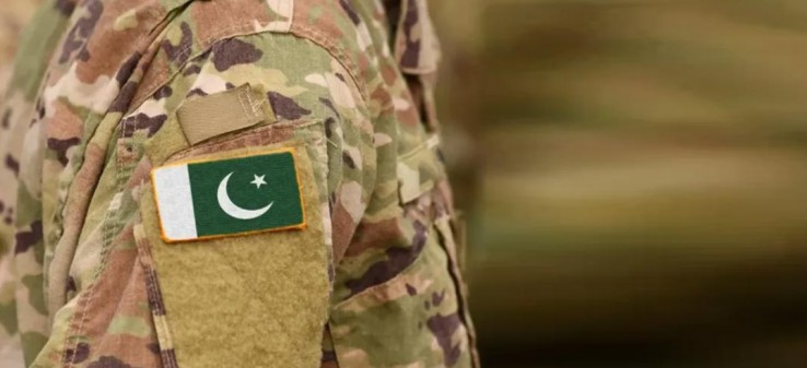 علل تبدیل ارتش پاکستان به یک نیروی سیاسی پرنفوذ